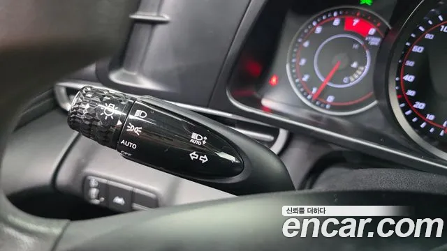 Hyundai Elantra 2022 thumb 2