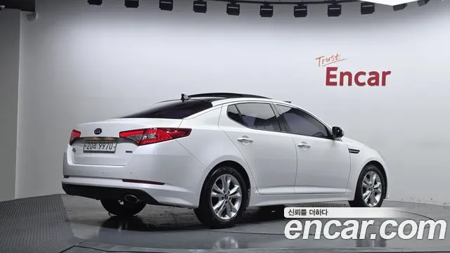Kia K5 2013 thumb 10