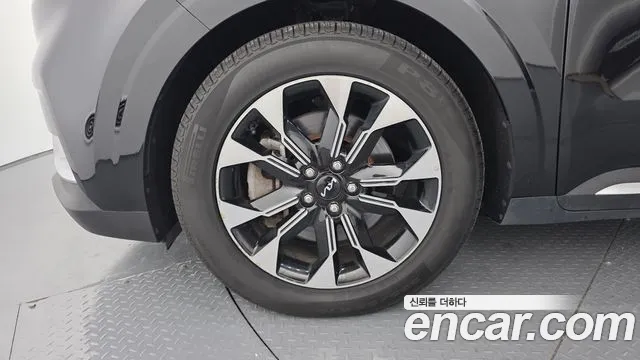 Kia Carnival 2021 thumb 5
