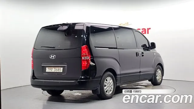 Hyundai Staria 2016 thumb 3