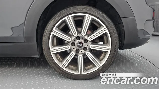 Mini Clubman 2020 thumb 2