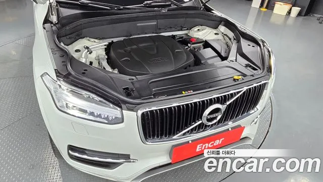 Volvo XC90 2018 thumb 2