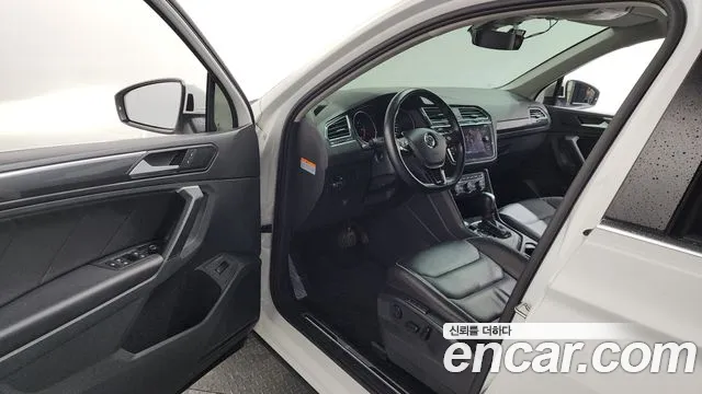 Volkswagen Tiguan 2019 thumb 11