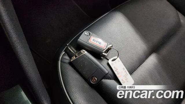 Volkswagen Tiguan 2019 thumb 4
