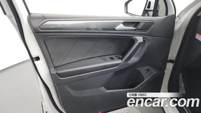 Volkswagen Tiguan 2019 thumb 5