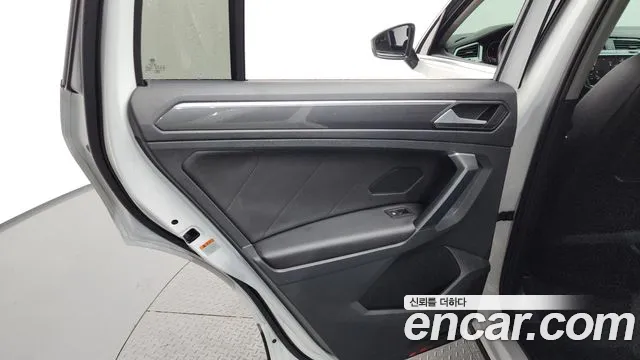 Volkswagen Tiguan 2019 thumb 12
