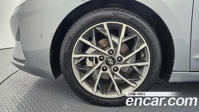 Hyundai Avante 2018 thumb 11