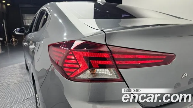 Hyundai Avante 2018 thumb 8