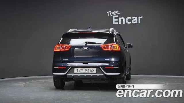 Kia Niro 2017 thumb 6