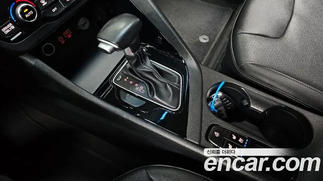 Kia Niro 2017 thumb 10