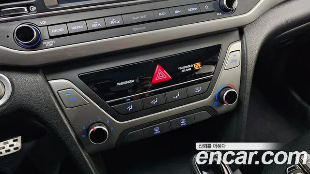 Hyundai AD 2017 thumb 8