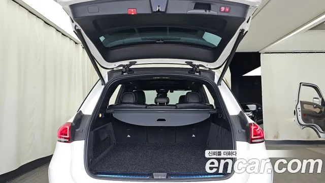 Mercedes-Benz E-Класс 2020 thumb 7