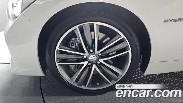 Infiniti Q50 2017 thumb 7