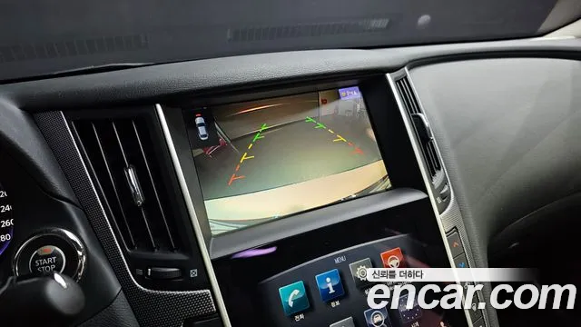 Infiniti Q50 2017 thumb 4