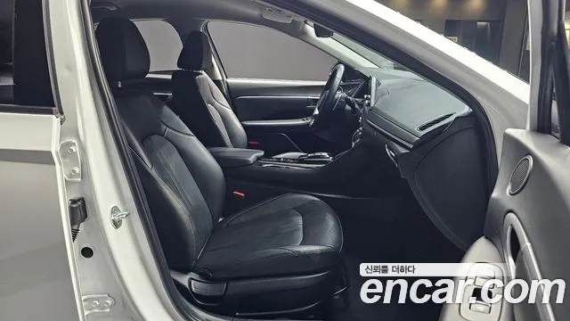 Hyundai Sonata 2022 thumb 2