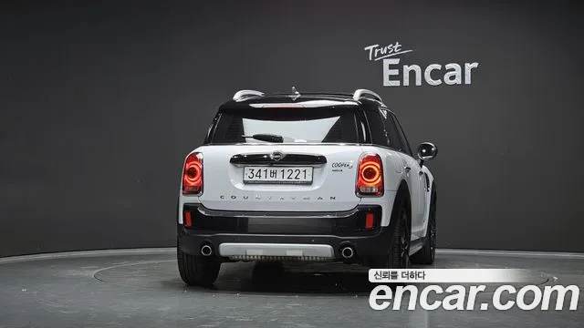 Mini Cooper 2020 thumb 5