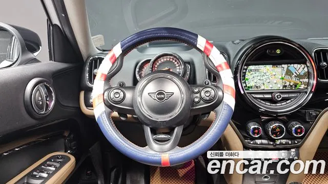 Mini Cooper 2020 thumb 4