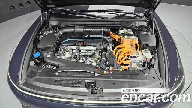 Hyundai Grandeur Hybrid 2023 thumb 2