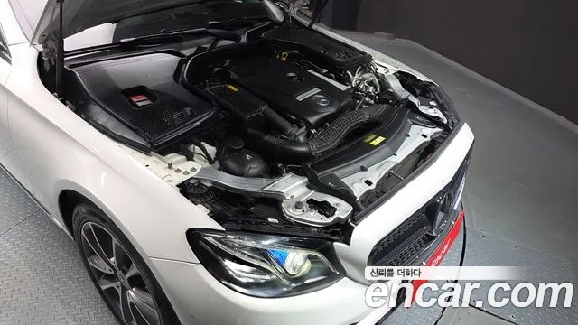 Mercedes-Benz E-Class 2019 thumb 5