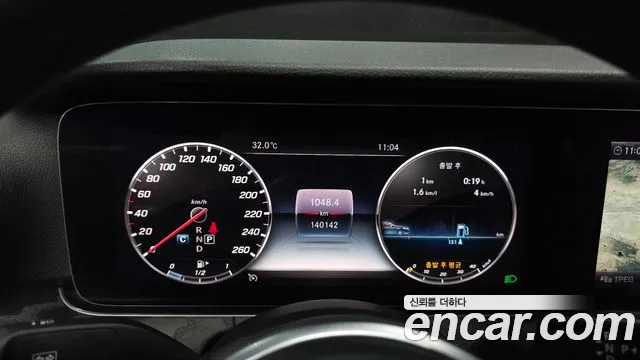 Mercedes-Benz E-Class 2019 thumb 10