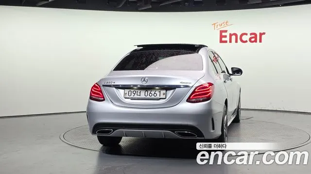 Mercedes-Benz C-Class 2015 thumb 11
