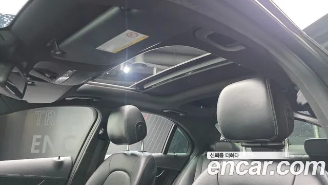 Mercedes-Benz C-Class 2015 thumb 4