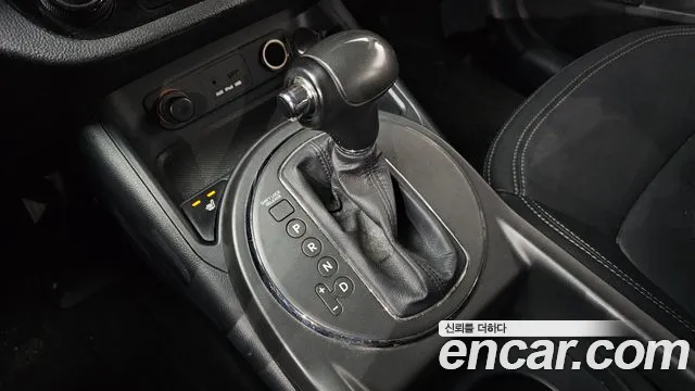 Kia R 2013 thumb 3