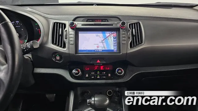 Kia R 2013 thumb 4