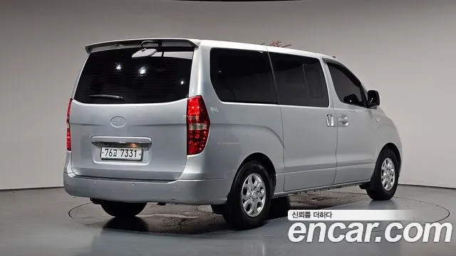 Hyundai Staria 2009 thumb 8
