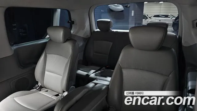 Hyundai Staria 2009 thumb 3