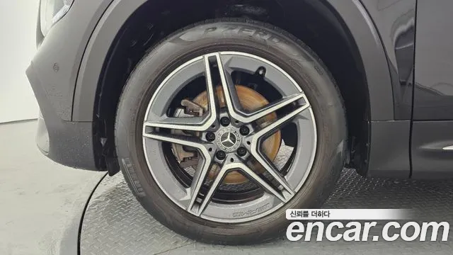 Mercedes-Benz GLB 2021 thumb 9