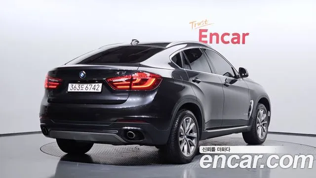 BMW X6 2015 thumb 10