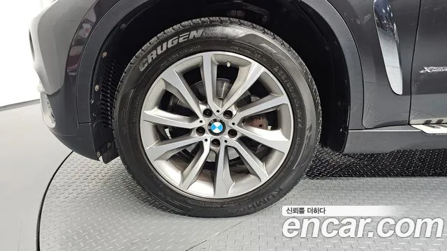 BMW X6 2015 thumb 12