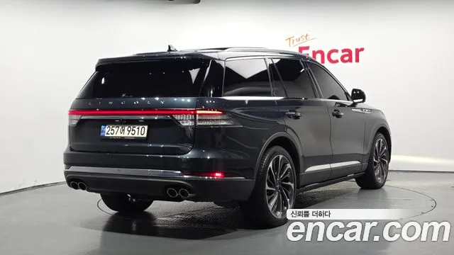 Lincoln Aviator 2022 thumb 10