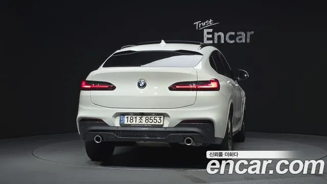 BMW X4 2020 thumb 11