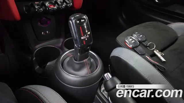 Mini Cooper S 2020 thumb 11