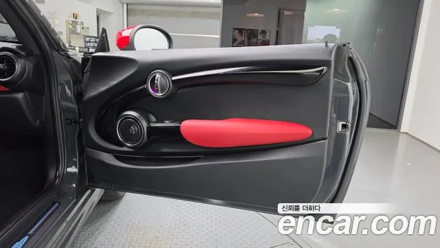Mini Cooper S 2020 thumb 6