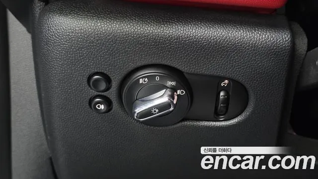 Mini Cooper S 2020 thumb 7