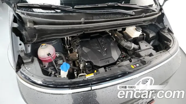 Hyundai Staria 2021 thumb 3