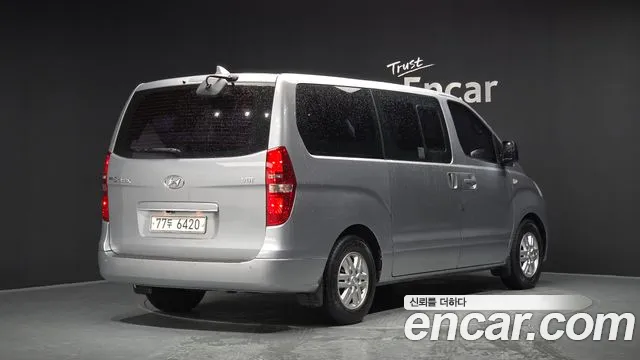 Hyundai Staria 2017 thumb 8