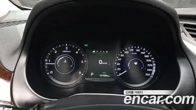 Hyundai Grandeur 2016 thumb 4