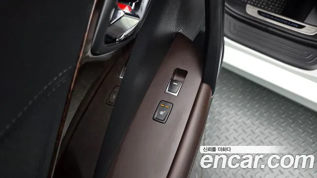 Hyundai Grandeur 2016 thumb 11