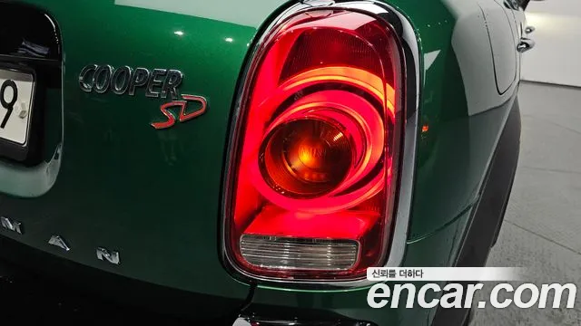Mini Countryman 2019 thumb 8