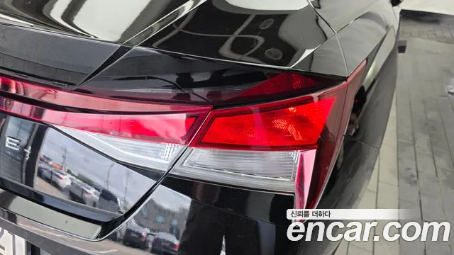 Hyundai Elantra 2021 thumb 7