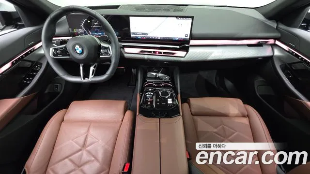 BMW 5 серии 2025 thumb 12