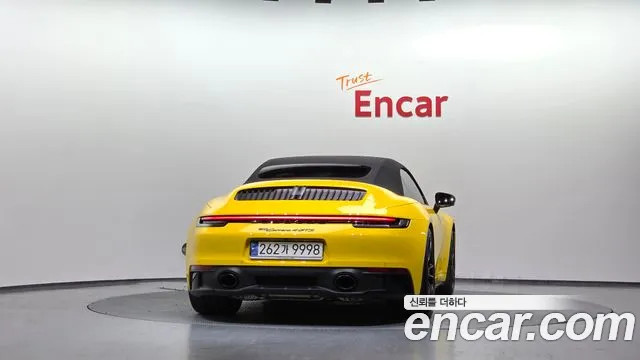 Porsche 911 2024 thumb 11