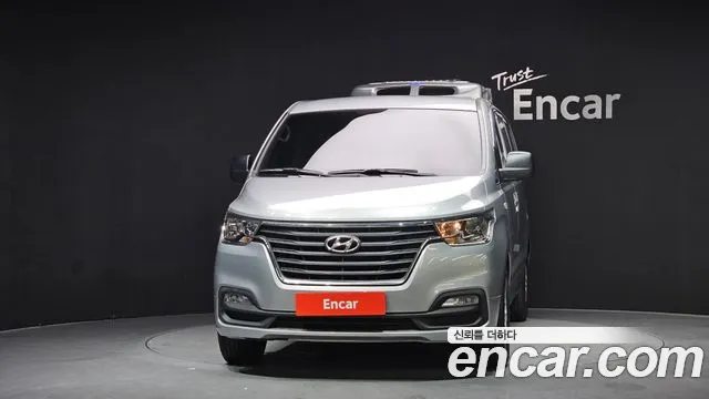 Hyundai Staria 2020 thumb 2