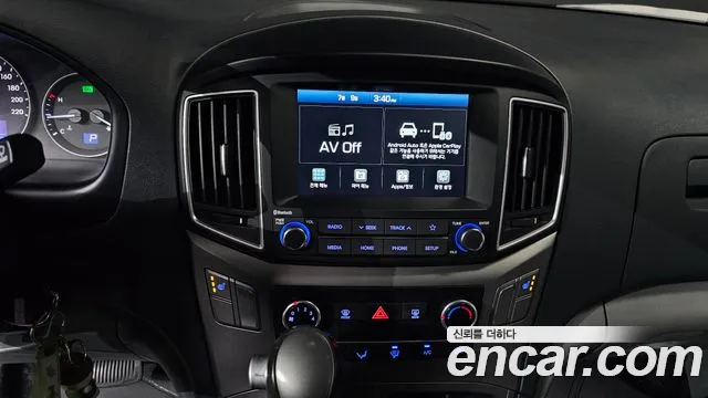 Hyundai Staria 2020 thumb 10