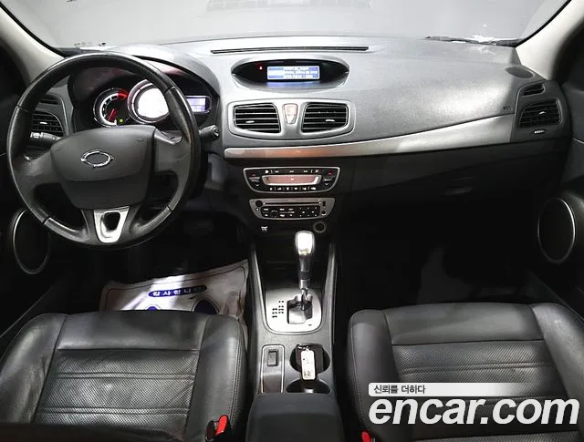 Renault SM3 2018 thumb 12