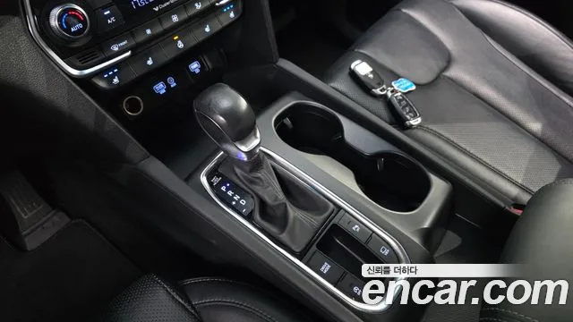 Hyundai Santa Fe 2018 thumb 6